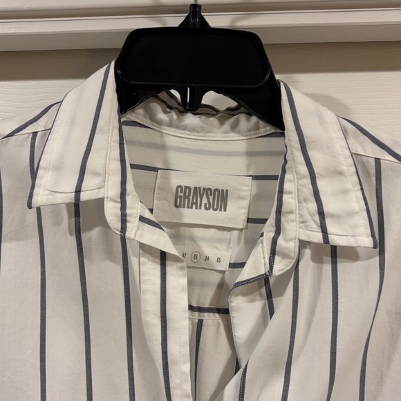 Grayson White Striped Button-Up Shirt size 3 M like new - Picture 2 of 4